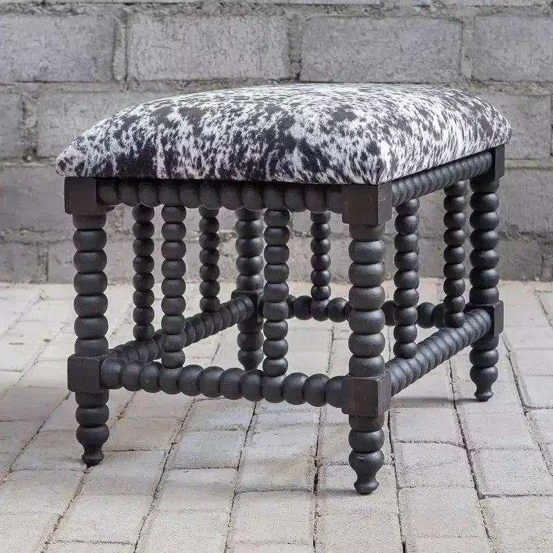 Panchina piccola in finta pelle di mucca grigia e bianca larga 22 1/2 Uttermost Rancho