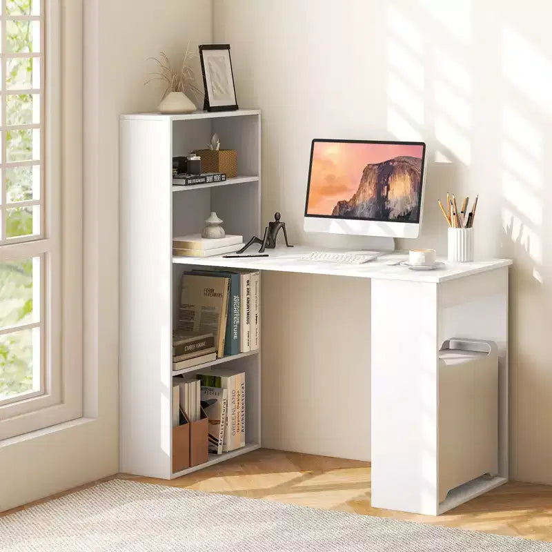 Scrivania per computer Costway Workstation da ufficio con 6 ripiani di archiviazione bianco/nero