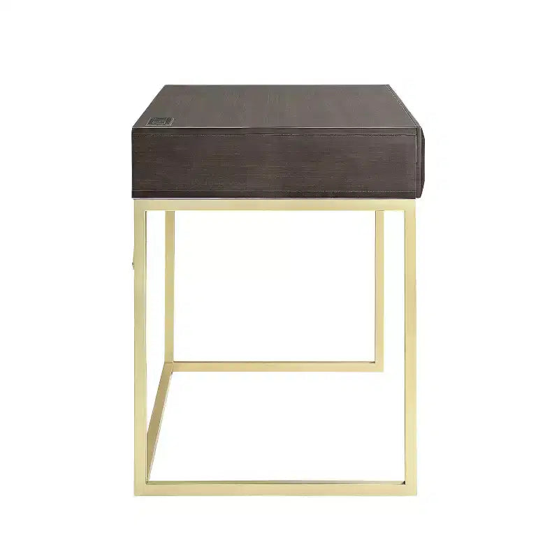 Scrivania Mendella con porte USB e prese elettriche - HOMES: Inside + Out