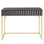 Scrivania Mendella con porte USB e prese elettriche - HOMES: Inside + Out