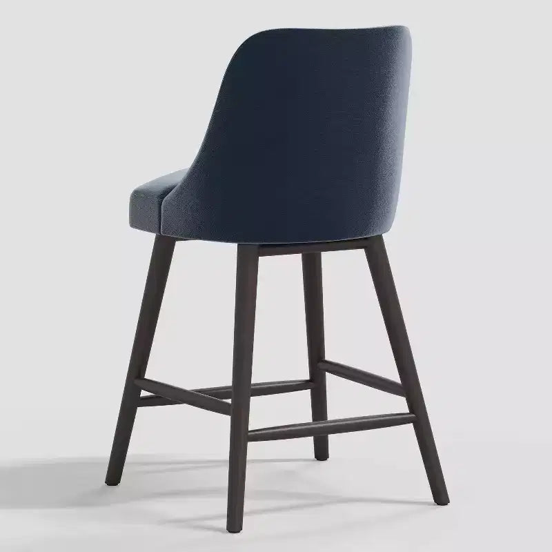 Sgabello da bar Geller in velluto lucido Threshold da 68,5 cm con poggiapiedi