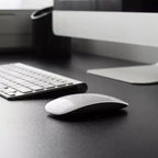 IRIS USA Scrivania Semplice, Scrivania Base per Computer, Tavolo per Laptop, Scrivania da Ufficio, Nera, Tavolo da Studio