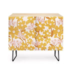Trentuno illustrazioni Fiori selvatici in credenza color curcuma - Deny Designs