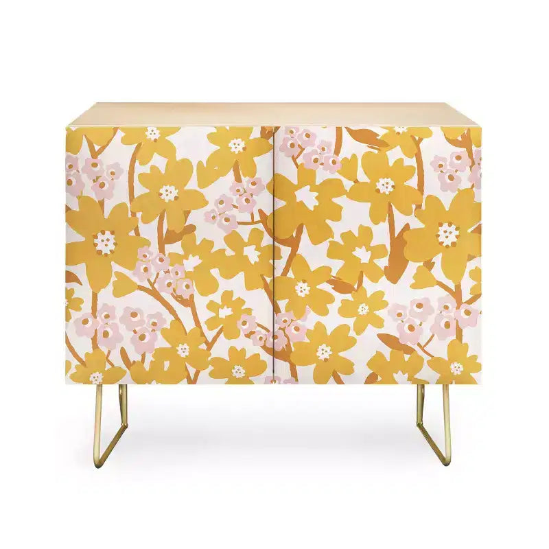 Trentuno illustrazioni Fiori selvatici in credenza color curcuma - Deny Designs