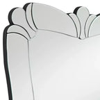 Specchio da parete decorativo rettangolare Fabrina di Possini Euro Design, moderno con bordo smussato, cornice a specchio in vetro a forma di fiore, 66 cm di larghezza per bagno o camera da letto