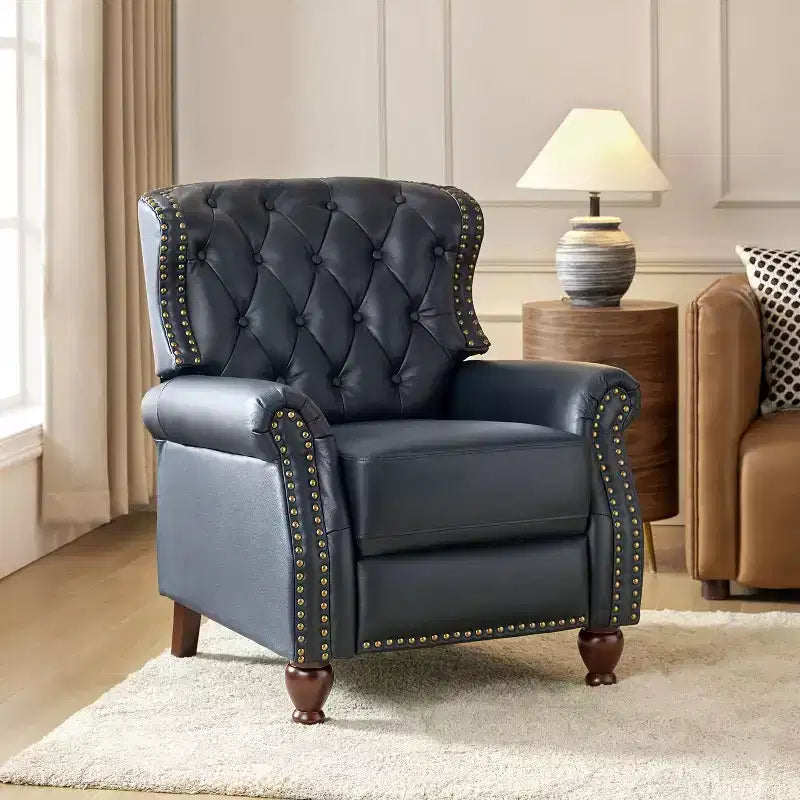 Poltrona reclinabile Justine Transitiona in legno con rivestimento in vera pelle e borchie per soggiorno e camera da letto | ART OF LIVING DESIGNS