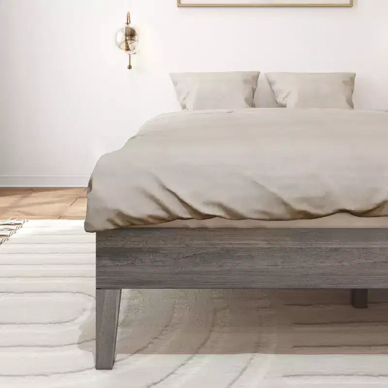 Struttura letto a piattaforma matrimoniale in legno massello Plank+Beam