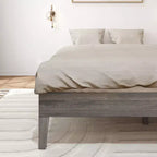 Struttura letto a piattaforma matrimoniale in legno massello Plank+Beam