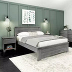 Letto matrimoniale Plank+Beam Farmhouse con testiera a pannelli, letto a piattaforma in legno massello