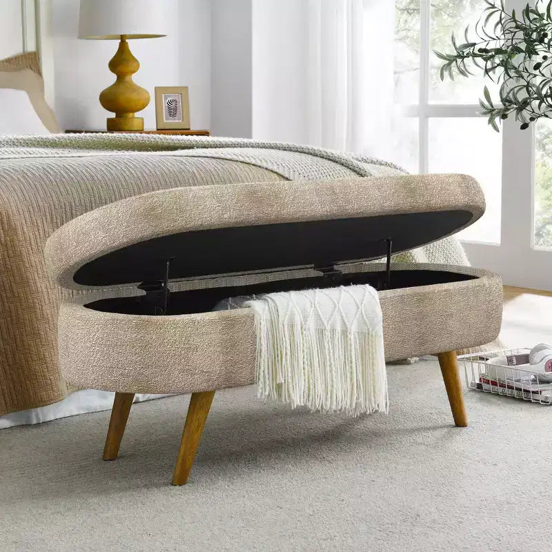 Panca Contenitore Ovale con Gambe in Legno di Hevea, Pouf Moderno Trapuntato - ModernLuxe