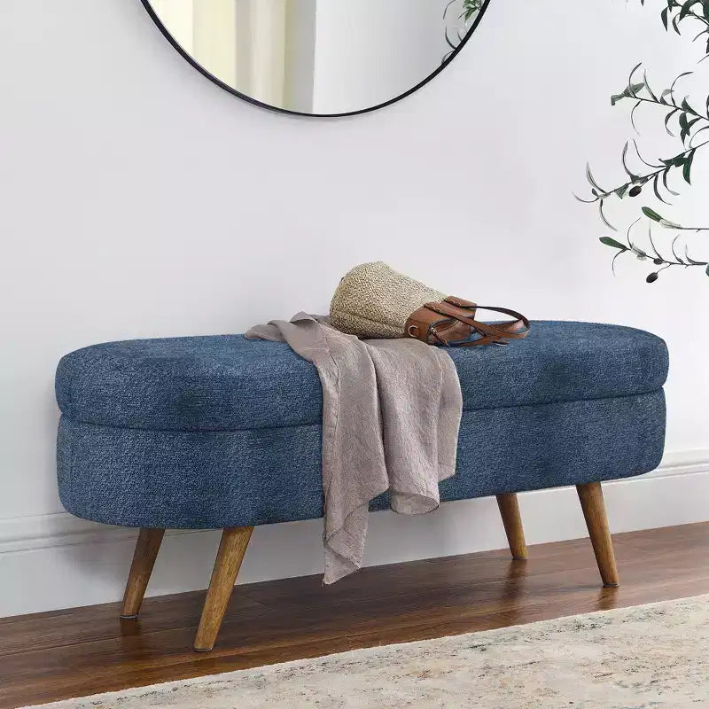 Panca Contenitore Ovale con Gambe in Legno di Hevea, Pouf Moderno Trapuntato - ModernLuxe