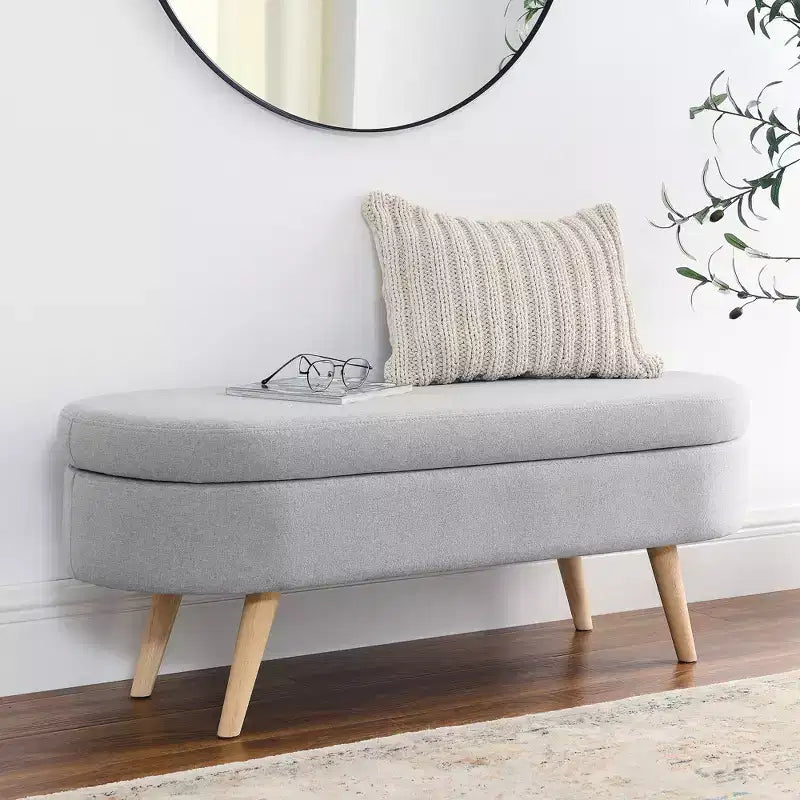 Panca Contenitore Ovale con Gambe in Legno di Hevea, Pouf Moderno Trapuntato - ModernLuxe