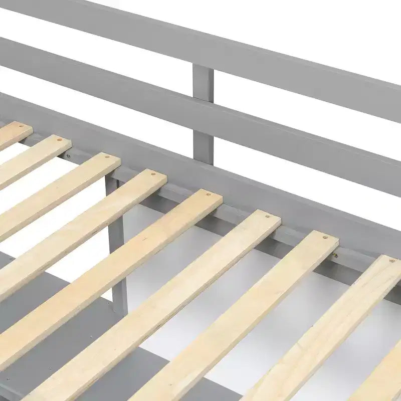 Letto a soppalco in legno con scaffali, scrivania e lavagna - ModernLuxe
