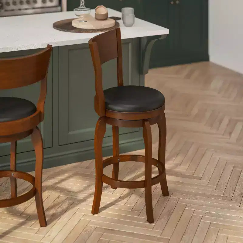 Flash Furniture Sgabello da bar Nichola di livello commerciale, schienale aperto classico, girevole, altezza bancone, con struttura in legno curvato e seduta imbottita e rivestita