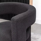 Poltrona a braccioli quadrati rivestita in bouclé da 71 cm - Kinwell