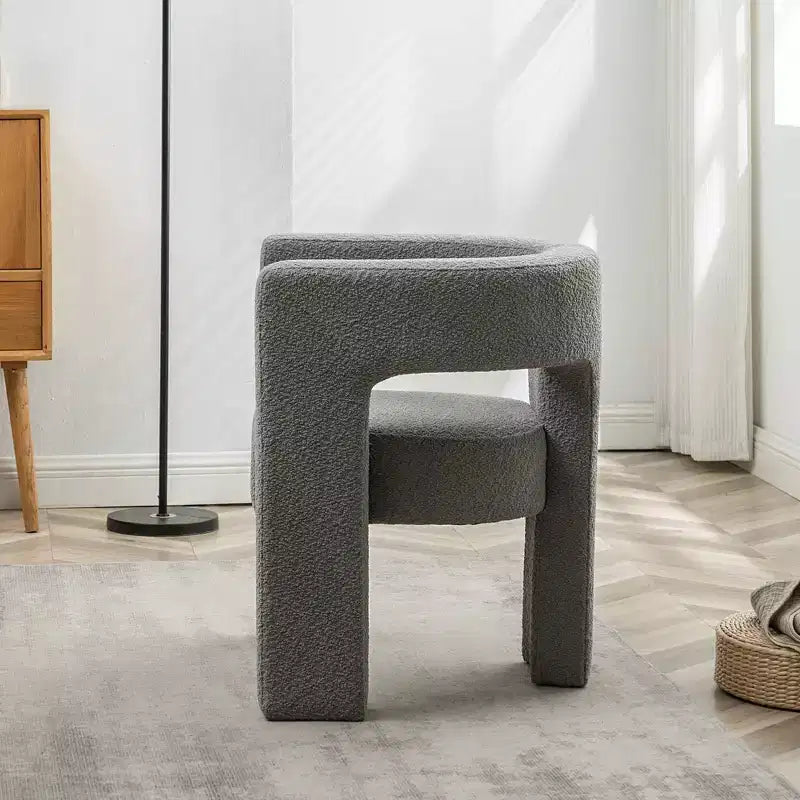 Poltrona a braccioli quadrati rivestita in bouclé da 71 cm - Kinwell