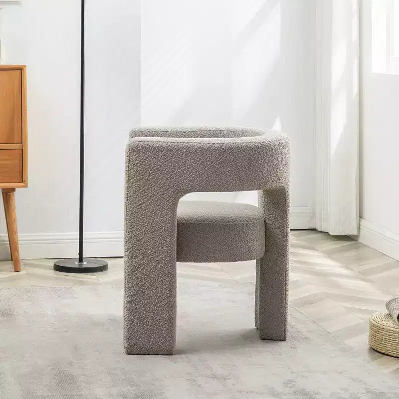 Poltrona a braccioli quadrati rivestita in bouclé da 71 cm - Kinwell