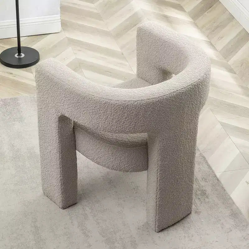 Poltrona a braccioli quadrati rivestita in bouclé da 71 cm - Kinwell