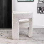 Poltrona a braccioli quadrati rivestita in bouclé da 71 cm - Kinwell