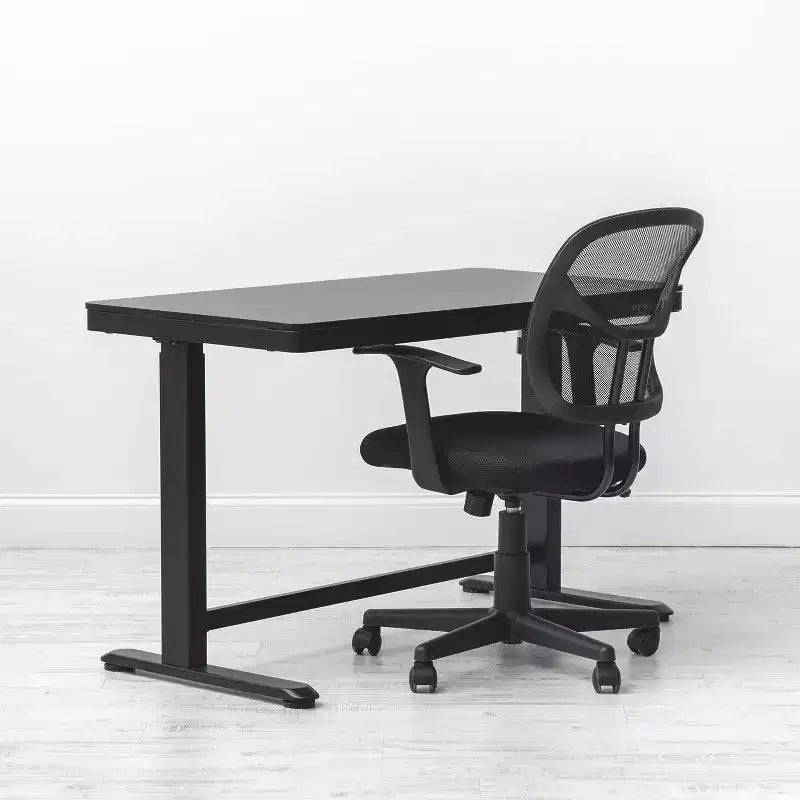 Scrivania elettrica IRIS USA regolabile in altezza con porta USB