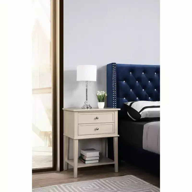 Comodino con 2 cassetti Newton di Passion Furniture (71 cm A x 56 cm L x 41 cm P)