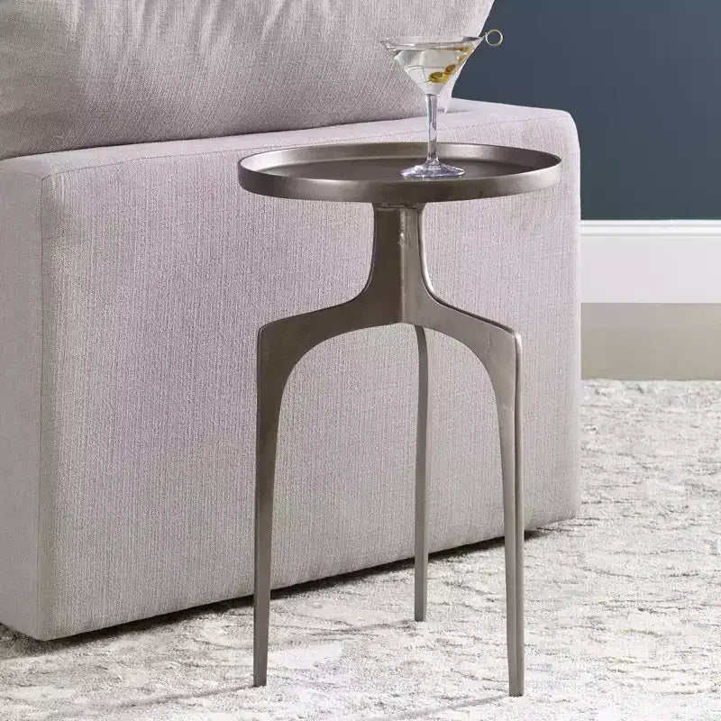 Tavolino d'appoggio Uttermost Kenna, 40 cm di larghezza, in alluminio nichelato testurizzato
