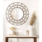 Specchio decorativo rotondo in metallo Avoca di Kate and Laurel, 28 di diametro, bronzo