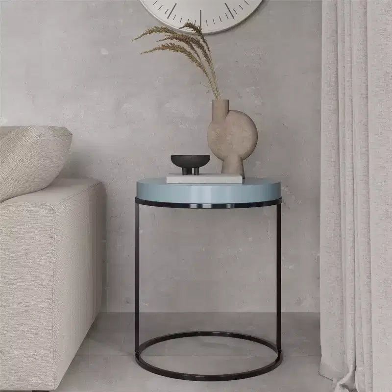 Tavolino d'appoggio rotondo Perry della collezione Cortney
