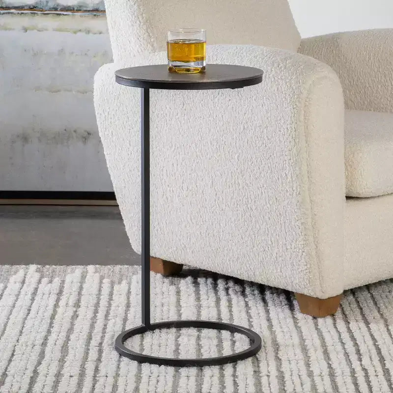 Tavolino rotondo accentato Uttermost Brunei 12 1/2W nero invecchiato nickel antico