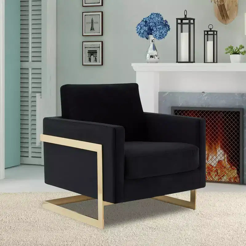 LeisureMod Lincoln poltrona a pozzetto imbottita - moderna sedia club in velluto con struttura architettonica in metallo dorato