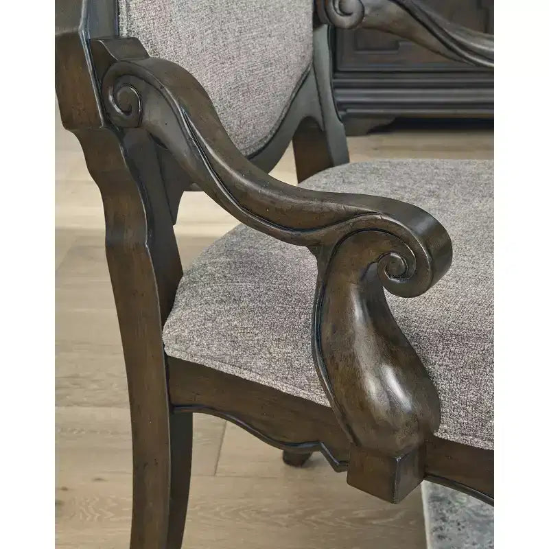 Signature Design by Ashley Maylee, sedia da pranzo con braccioli, set da 2, marrone scuro