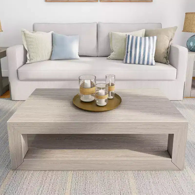 Tavolino da salotto rettangolare moderno Plank+Beam 40 con ripiano, Tavolo in legno massiccio con contenitore