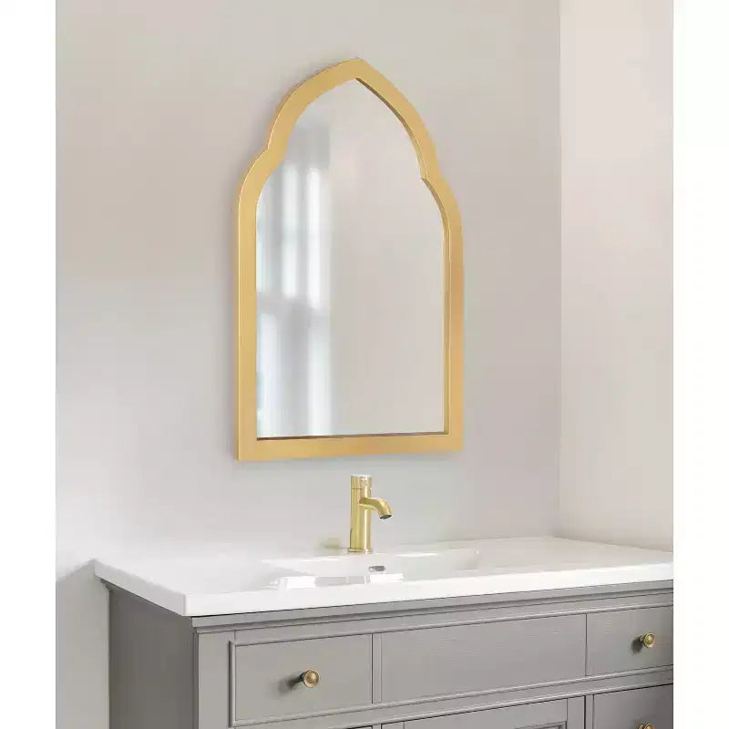 Specchio da parete ad arco Eileen 20 x 30 - Kate & Laurel All Things Decor