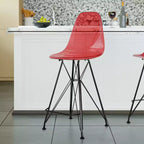 Sgabello da bar LeisureMod Cresco Mid-Century Modern in acrilico, altezza bancone, con base in acciaio nero, perfetto per cucina, sala da pranzo, bar o salotto