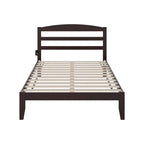 Letto a piattaforma Warren in legno massiccio con caricatore USB collegabile