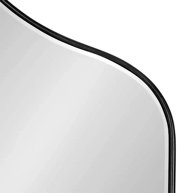 Specchio da parete con cornice Tyla 20 x 32 - Kate & Laurel All Things Decor