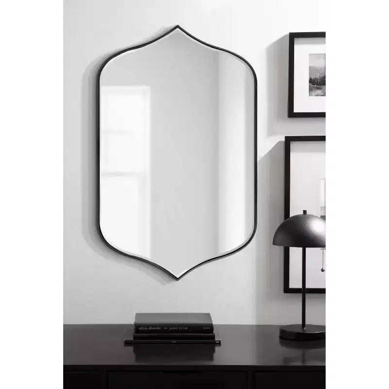Specchio da parete con cornice Tyla 20 x 32 - Kate & Laurel All Things Decor