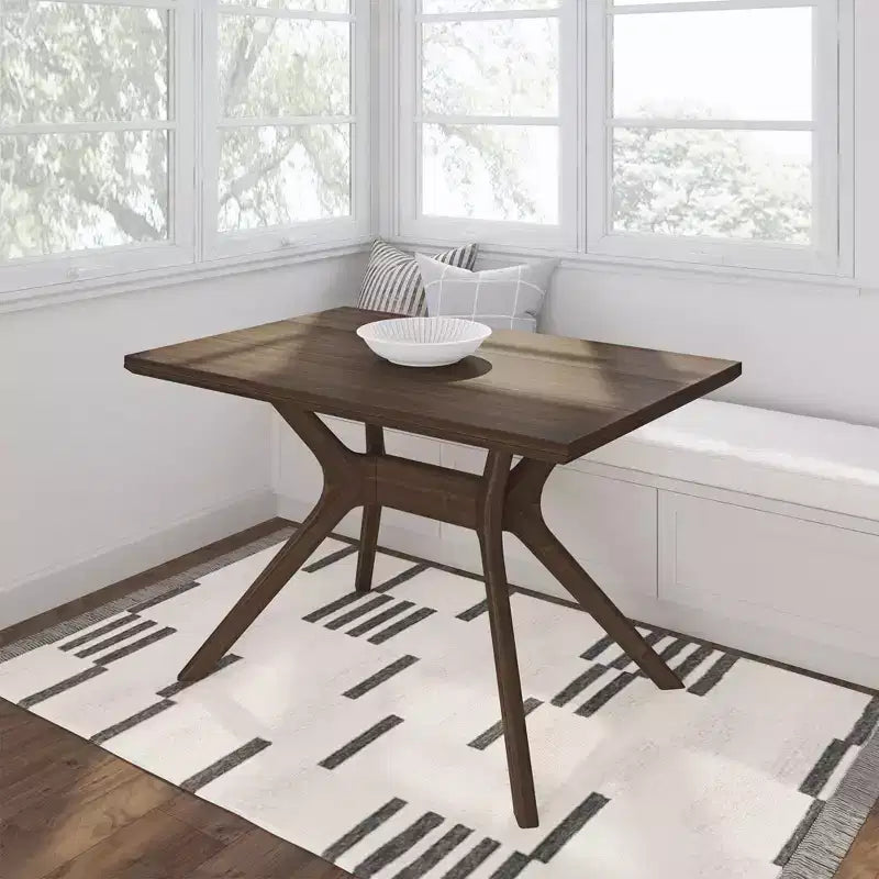 Tavolo da pranzo rettangolare per 6 persone Plank+Beam 48 Verso, gambe a croce in legno massello per cucina