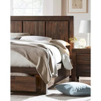 Letto contenitore con pediera in legno massello, color marrone mattone
