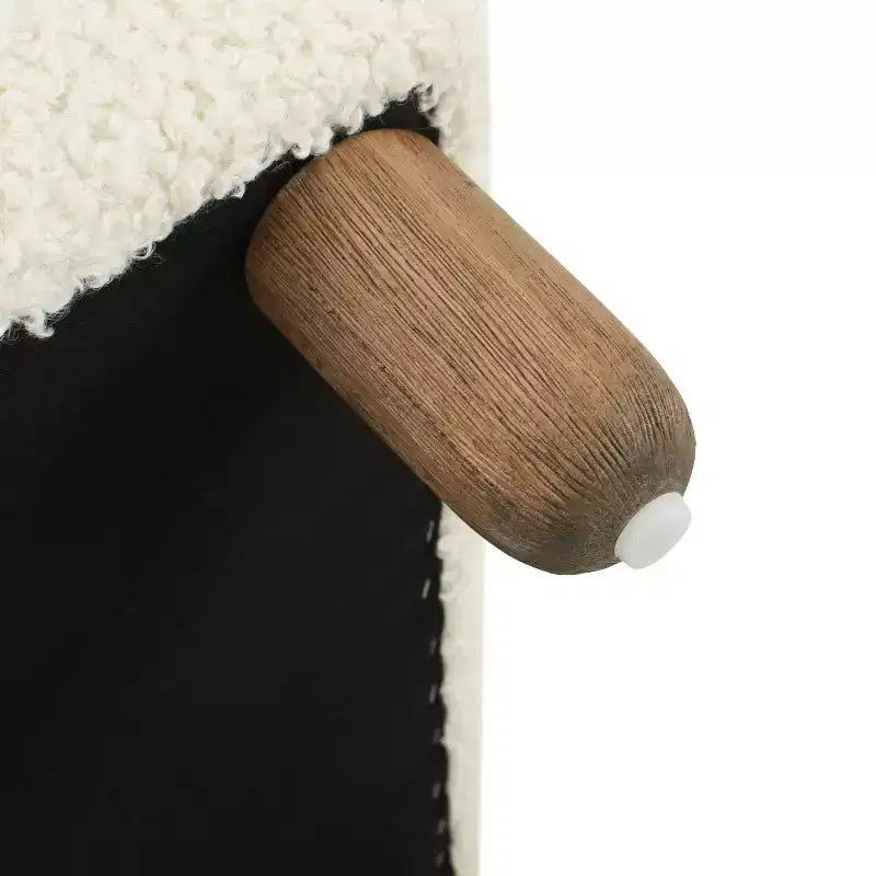 Poggiapiedi imbottito in legno Felix di Christopher Knight Home