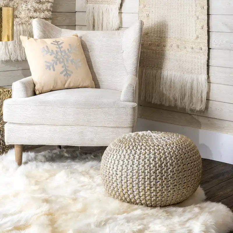 Pouf rotondo in maglia imbottito