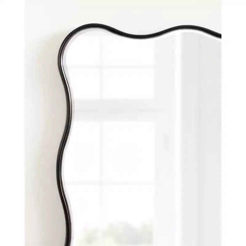 Kate & Laurel All Things Decor Specchio Rettangolare Ondulato Viona 24x36