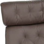Poltrona reclinabile girevole in similpelle trapuntata Melia Chocolate BenchMaster con poggiapiedi inclinato
