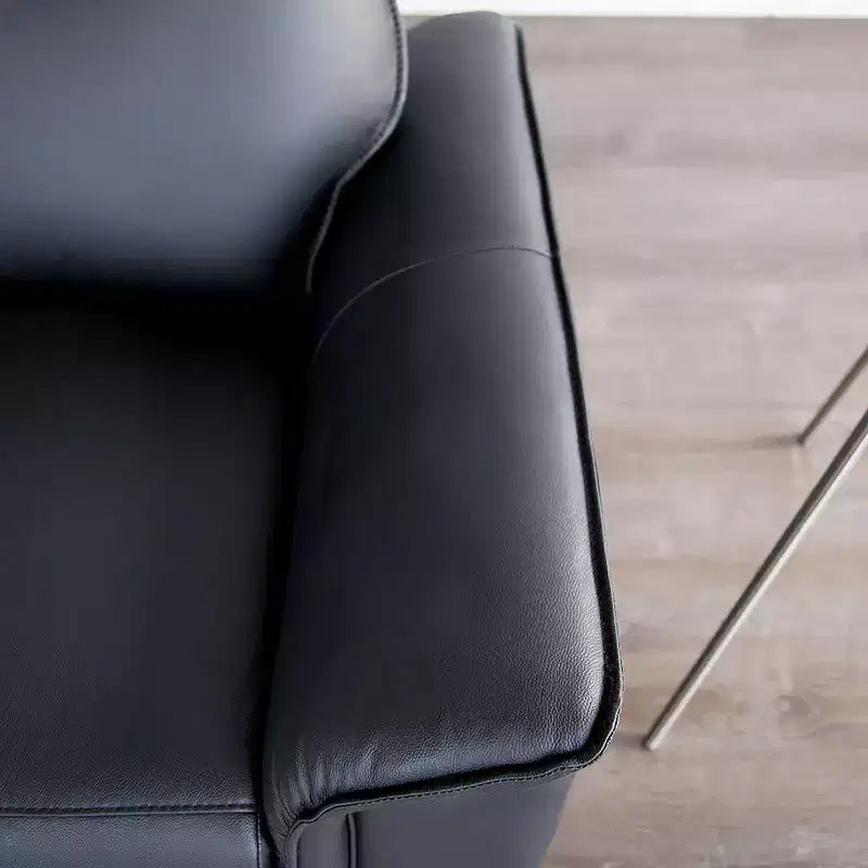HOMES: Inside + Out Poltrona Bisous in similpelle con reclinazione manuale a leva laterale